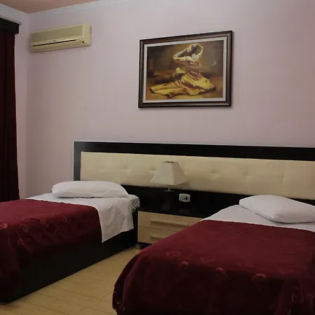 Ξενοδοχείο Fieri International 3*